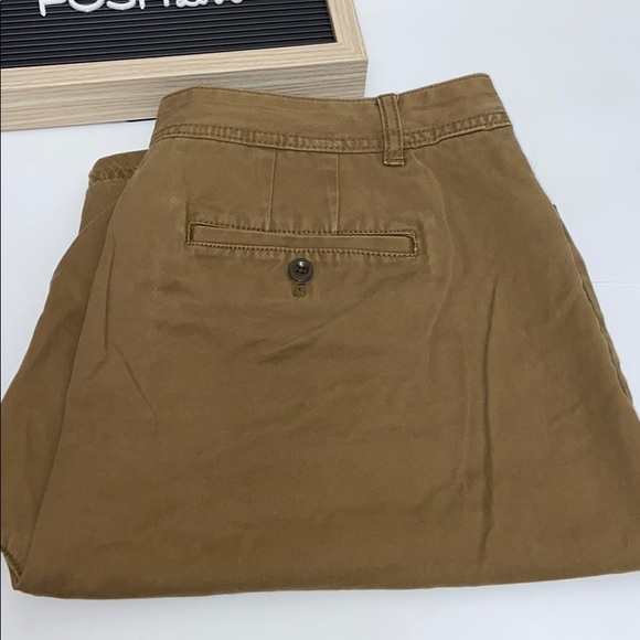 Eddie Bauer Legend Wash Khaki Flat Front Shorts - Picture 6 of 6